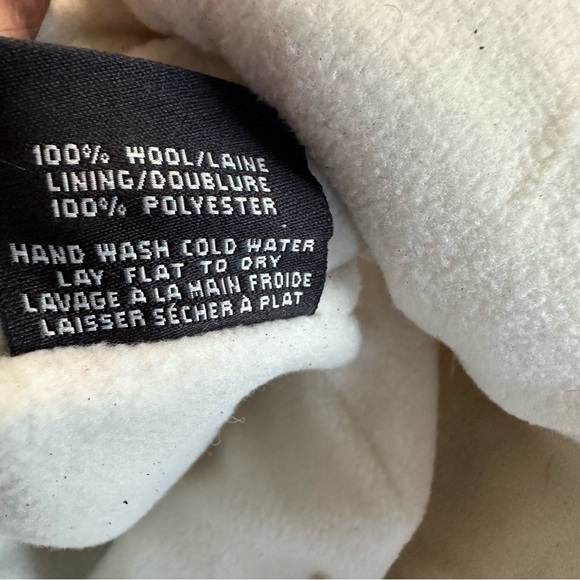 Everest Designs of Nepal Wool w Ear Flaps Hat - Picture 10 of 10